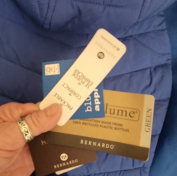 NWT Bernardo Performance Powder Jacket-Medium - Picture 7 of 10